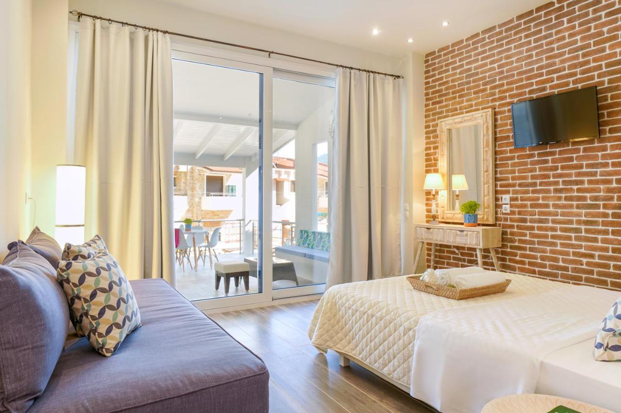 Golden Beachside Terrace Chrysi Ammoudia Bagian luar foto
