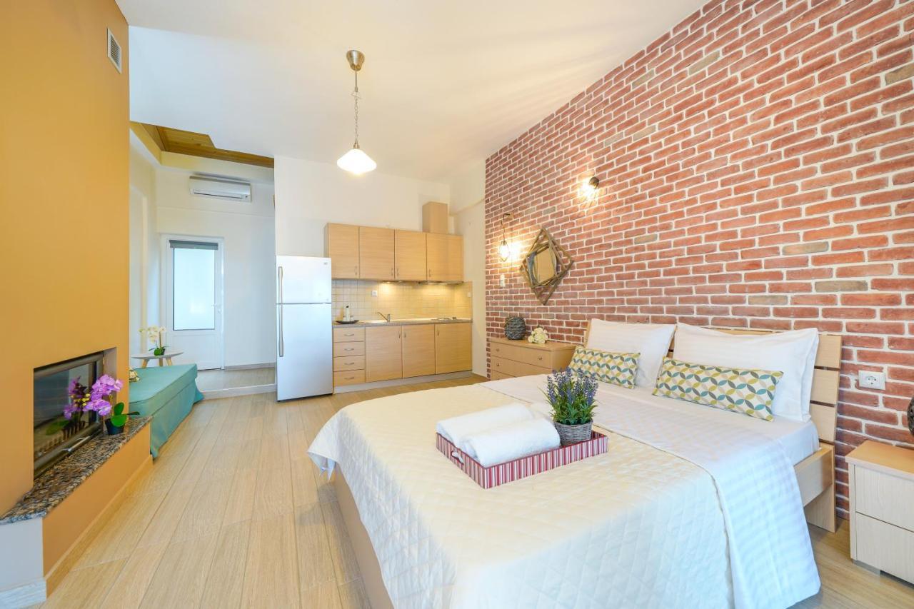 Golden Beachside Terrace Chrysi Ammoudia Bagian luar foto
